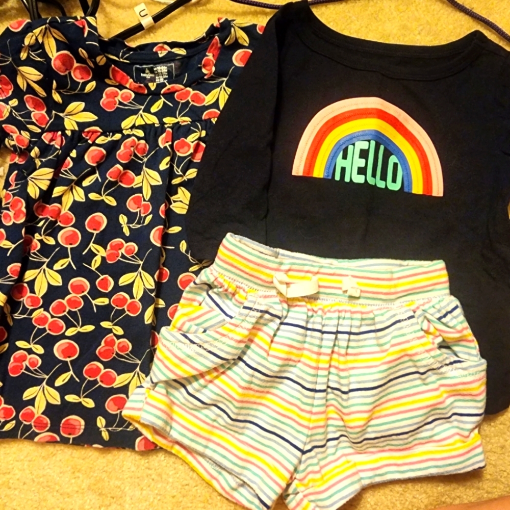 Gap brands 18-24 month Cherry & Rainbow Tees Pull-on Knit Striped Shorts